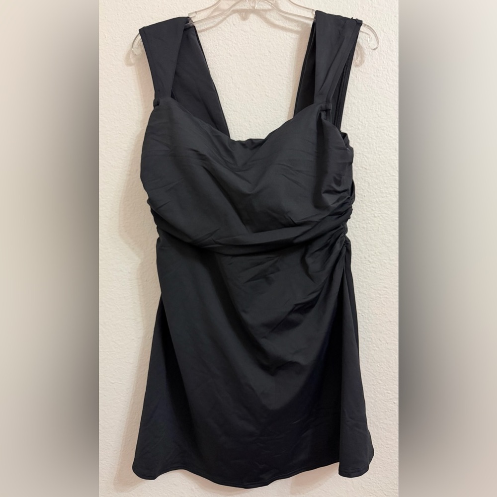 Lands’ End Chlorine-Resistant Square Neck Ruched Swim Dress One-Piece - Picture 3 of 7